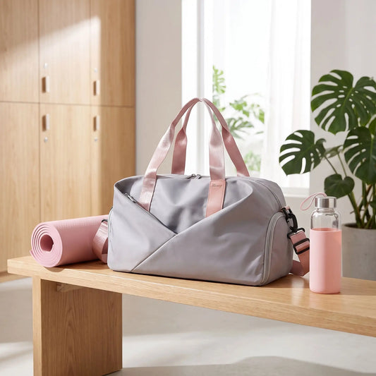 sac de sport femme gris bandouliere rose gourde tapis