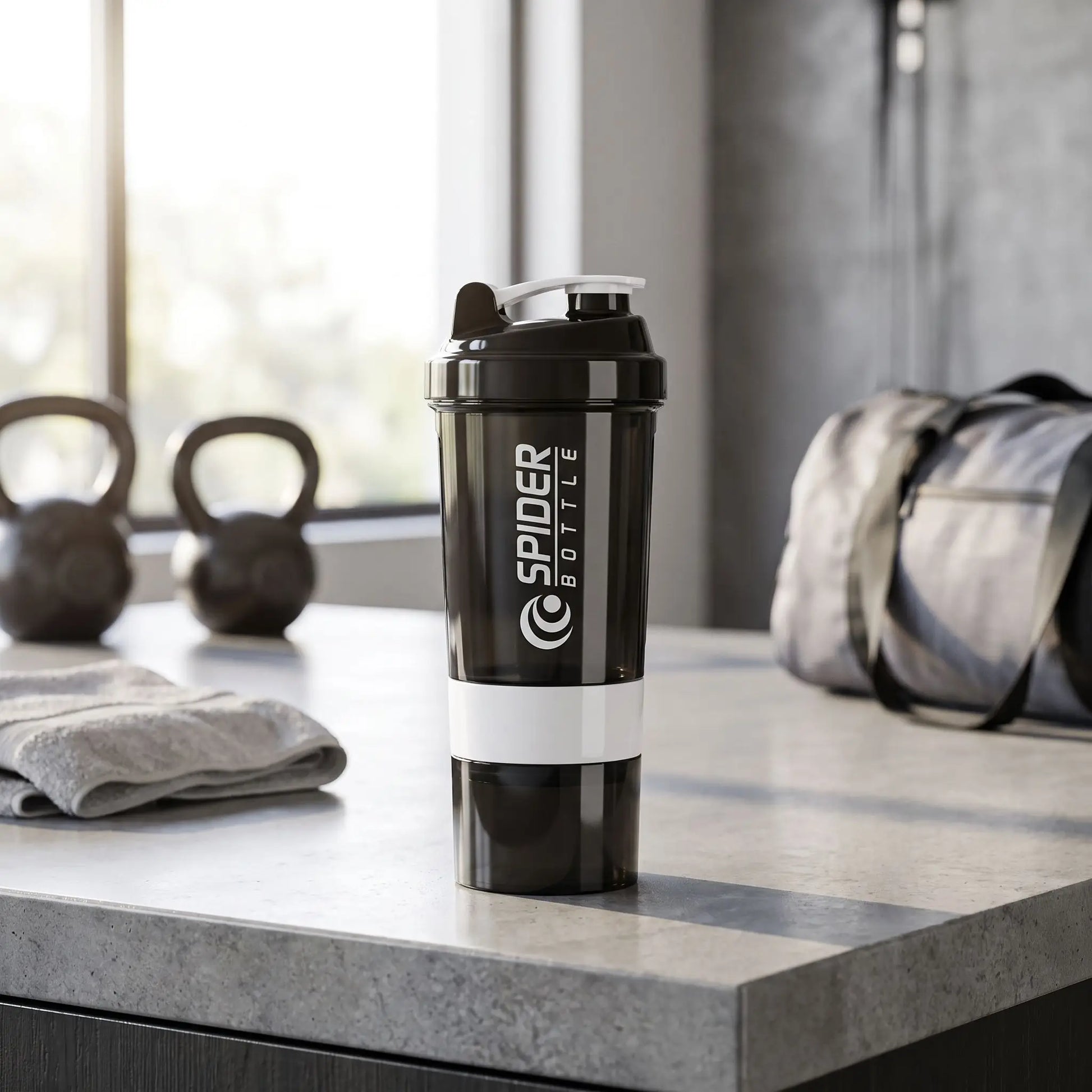 shaker proteine noir blanc 700ml